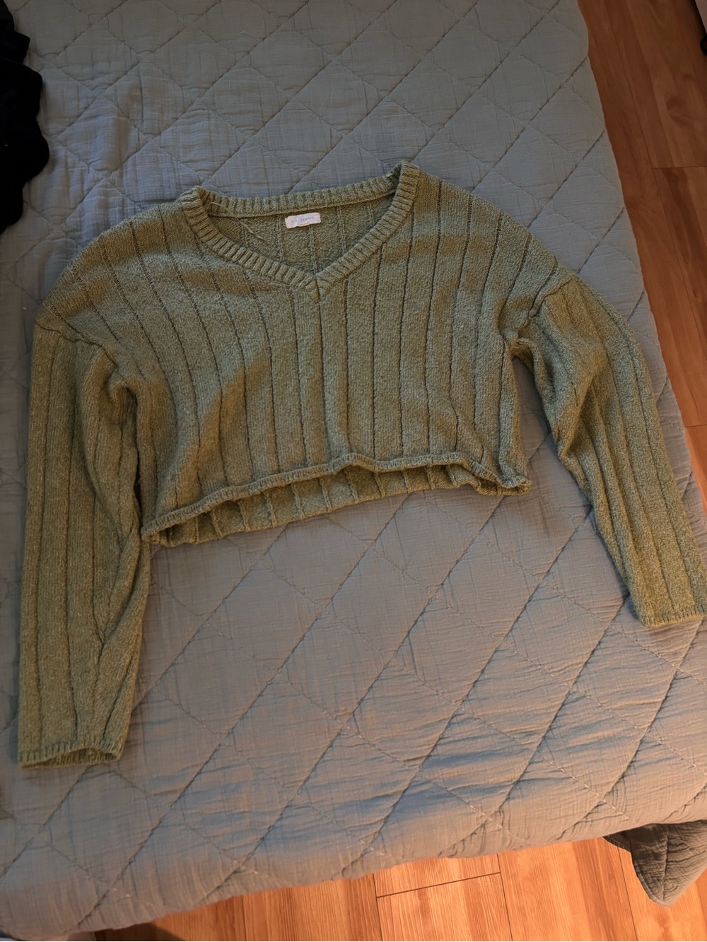 La Hearts Olive Green Textured Cropped Sweater